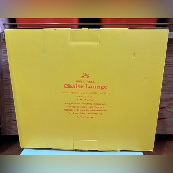 NEW Sun Squad Inflatable Chaise Lounge w/Cup Holder - Picture 4 of 8